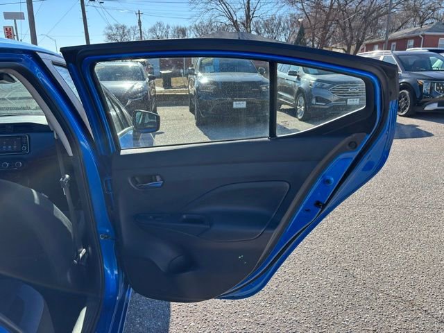 Used 2023 Nissan Versa SV image 25