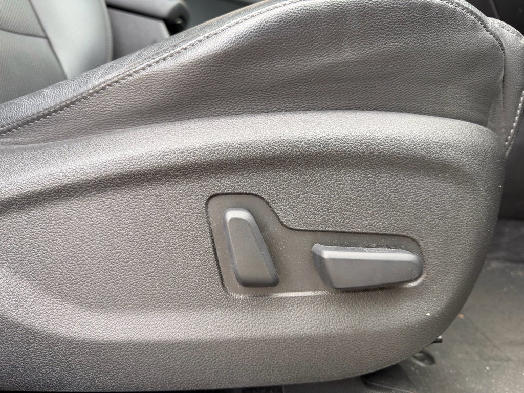 Used 2021 Hyundai Tucson Ultimate w/ Cargo Package image 24