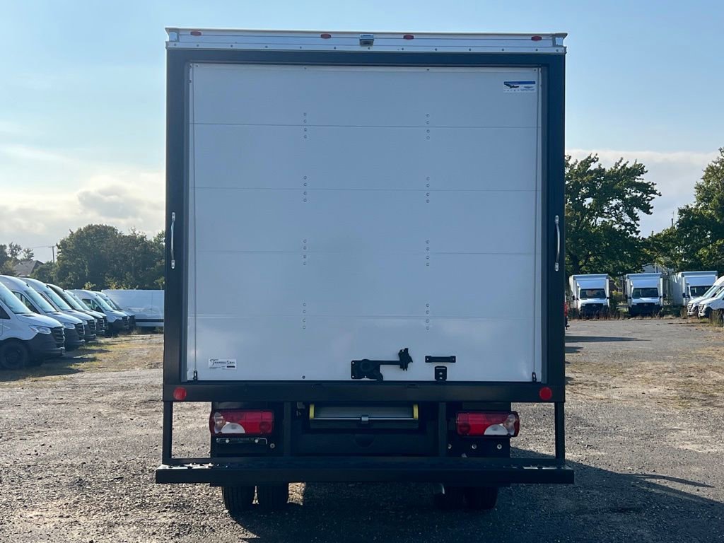Used 2024 Mercedes-Benz Sprinter 4500 image 9