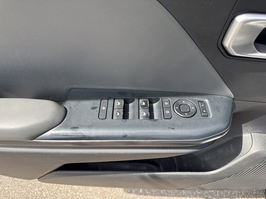 Used 2025 Kia K4 FWD image 22