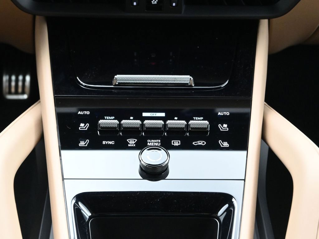 New 2026 Porsche Cayenne S image 24