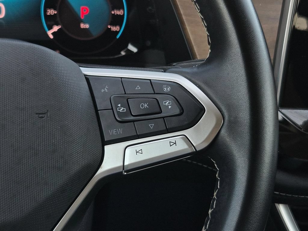 Used 2025 Volkswagen Atlas SE FWD image 25