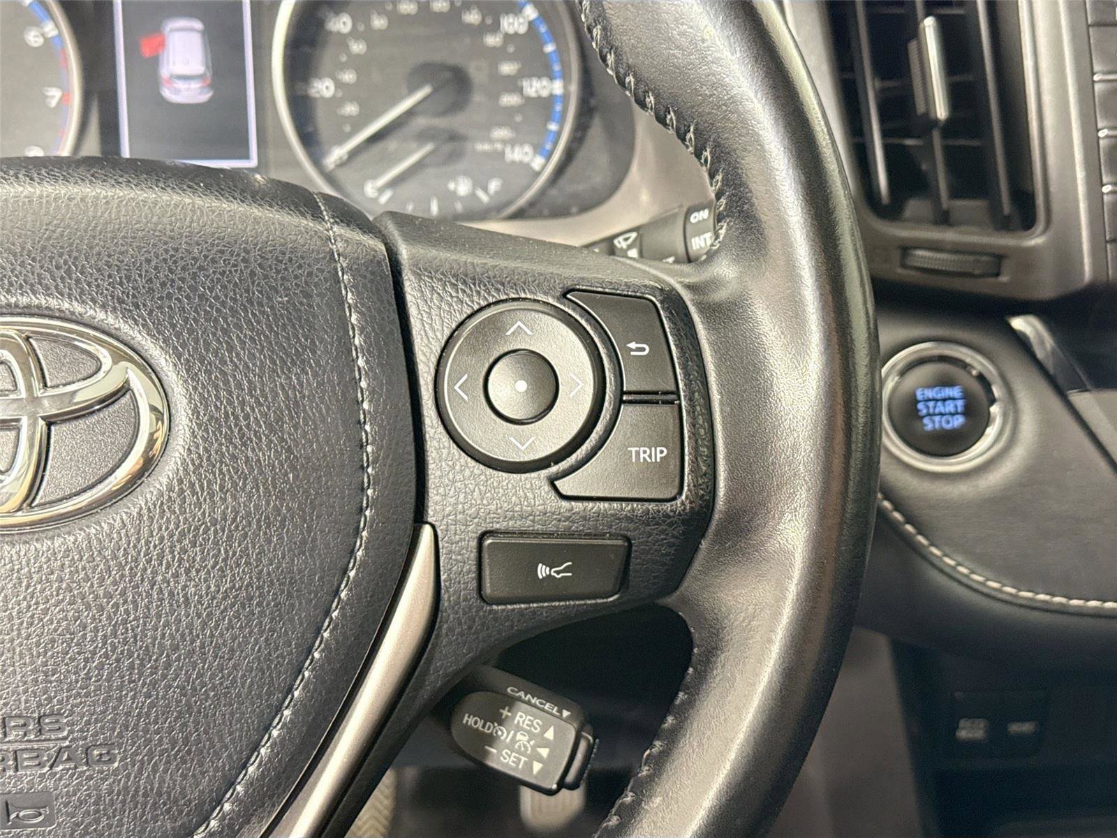 Used 2017 Toyota RAV4 XLE image 17