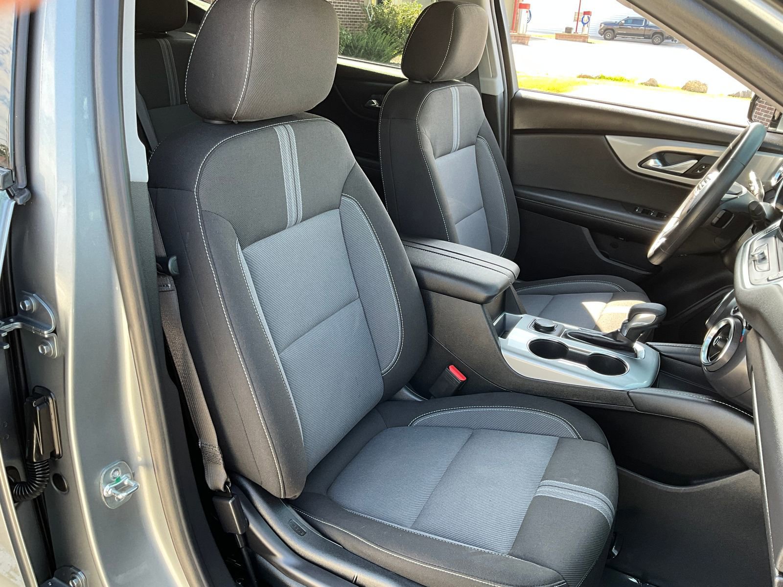 Used 2025 Chevrolet Blazer LT image 6