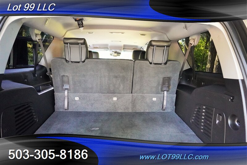Used 2018 Chevrolet Suburban LT AWD/4WD image 15