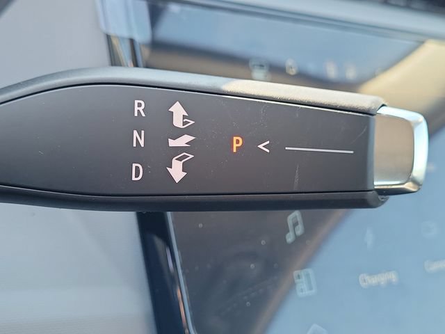 New 2027 Chevrolet Bolt LT w/ Comfort Package FWD image 28