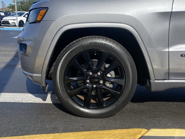 Used 2019 Jeep Grand Cherokee Altitude image 10