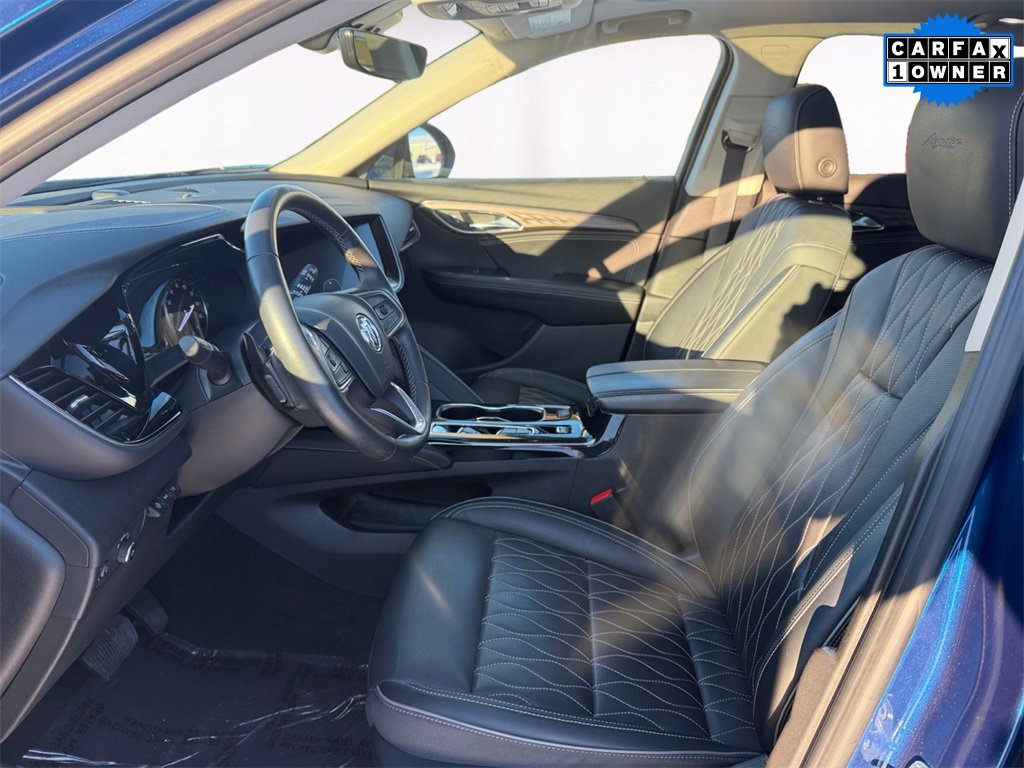 Used 2022 Buick Envision Avenir w/ Technology Package II image 9