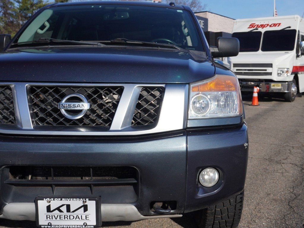 Used 2014 Nissan Titan PRO-4X w/ Pro-4x Luxury Package AWD/4WD image 12