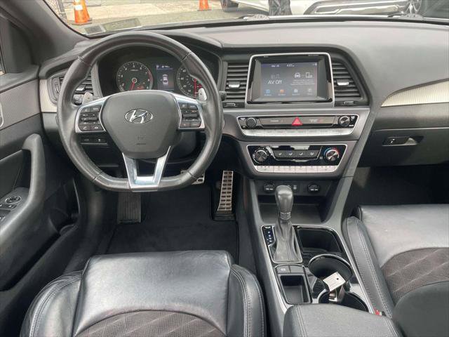 Used 2018 Hyundai Sonata Sport image 12