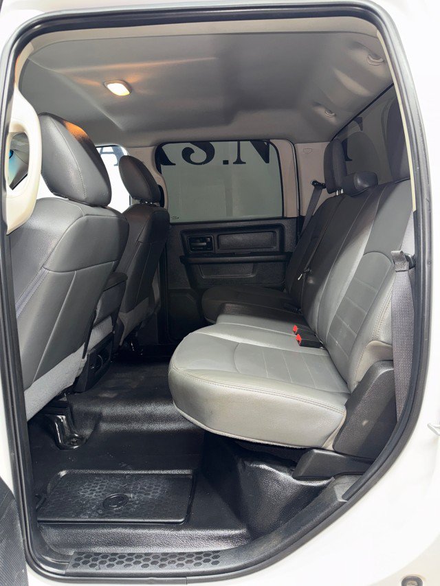 Used 2018 RAM 2500 Tradesman w/ Chrome Appearance Group AWD/4WD image 34