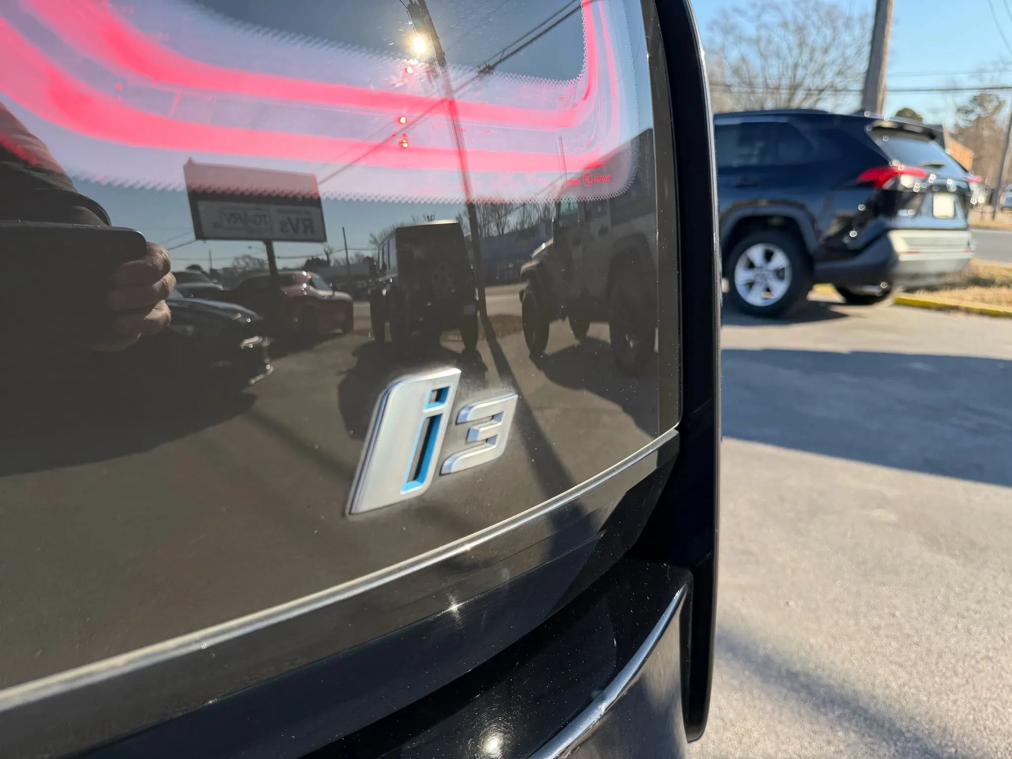 Used 2015 BMW i3 w/ Range Extender RWD image 9