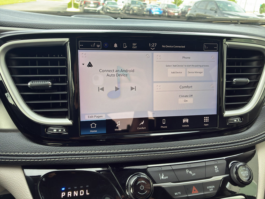 Used 2023 Chrysler Pacifica Touring-L FWD image 19