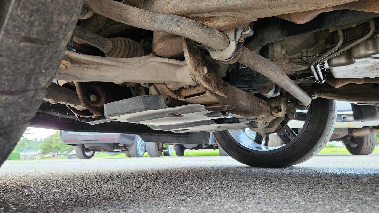 Used 2015 Cadillac Escalade ESV Luxury image 58