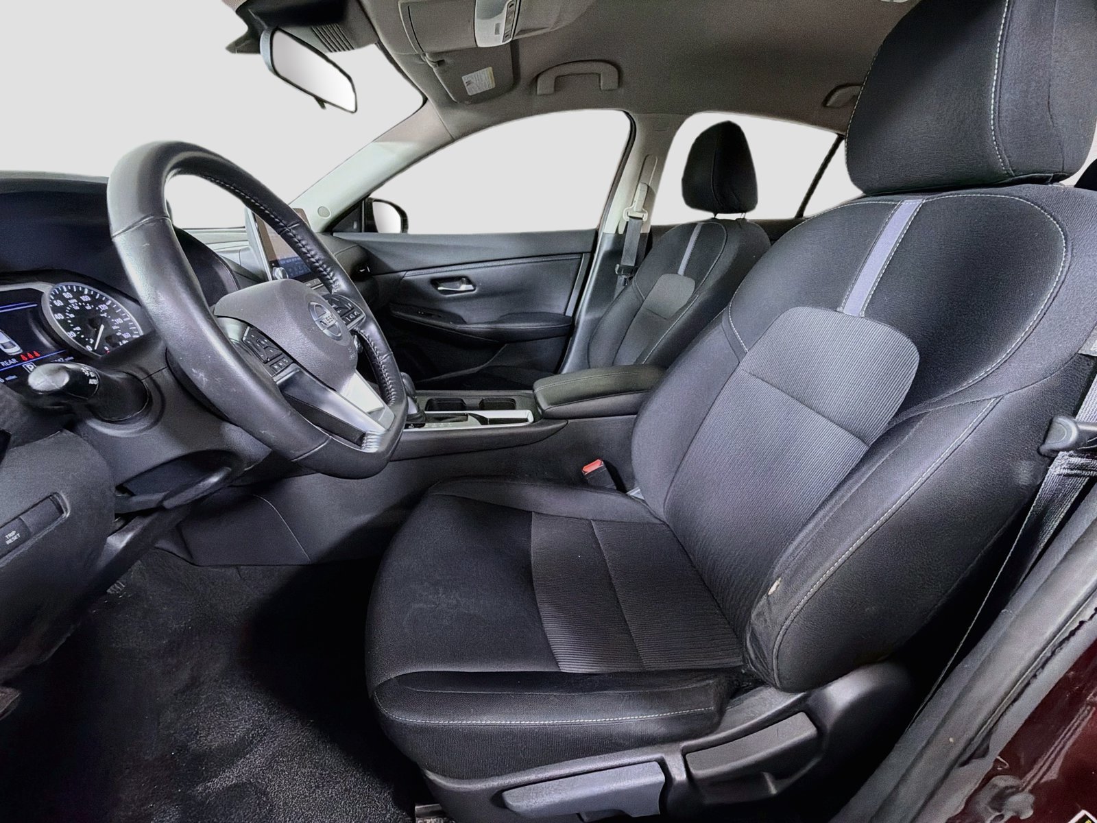 Used 2022 Nissan Sentra SV FWD image 12