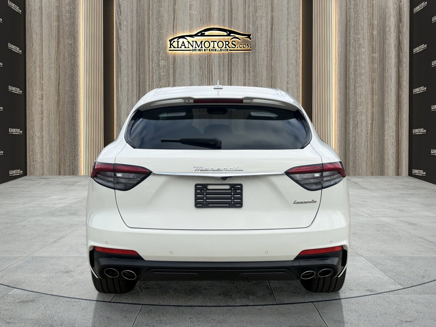 Used 2023 Maserati Levante Modena image 6