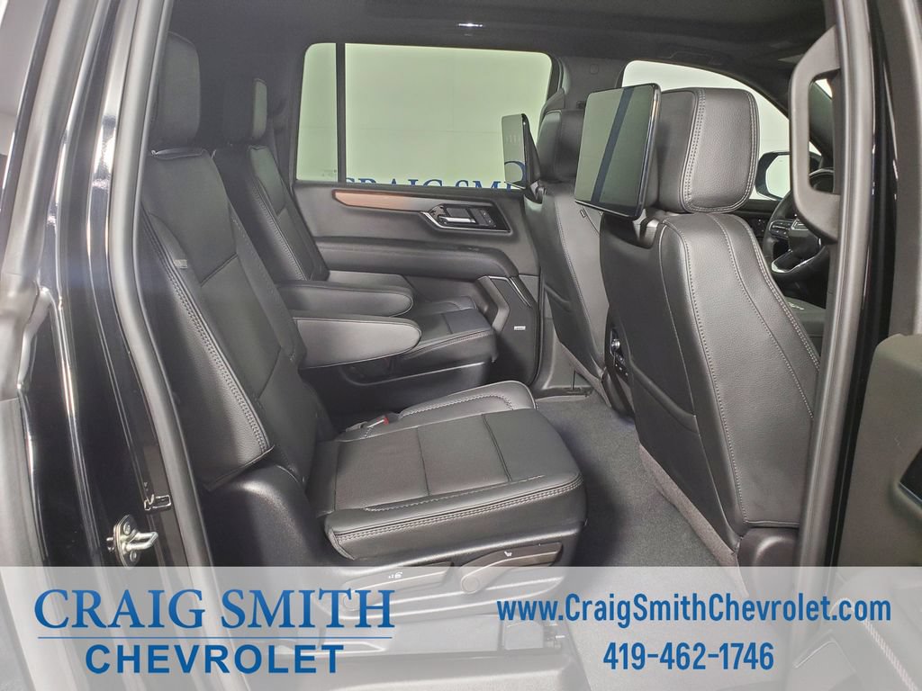 Used 2026 GMC Yukon XL Denali w/ Denali Reserve Package AWD/4WD image 17