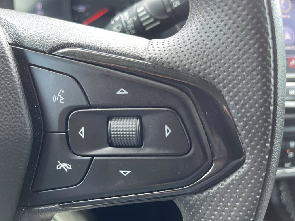 Used 2022 Chevrolet TrailBlazer LT w/ Convenience Package FWD image 30