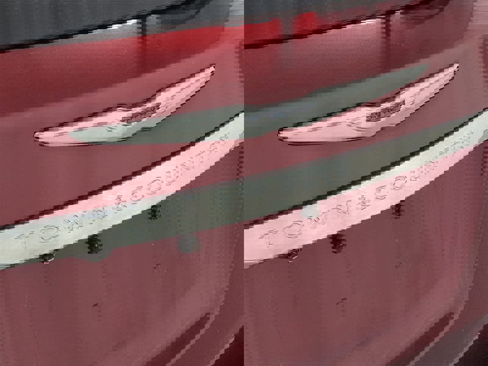 Used 2015 Chrysler Town & Country Touring-L w/ Driver Convenience Group image 13