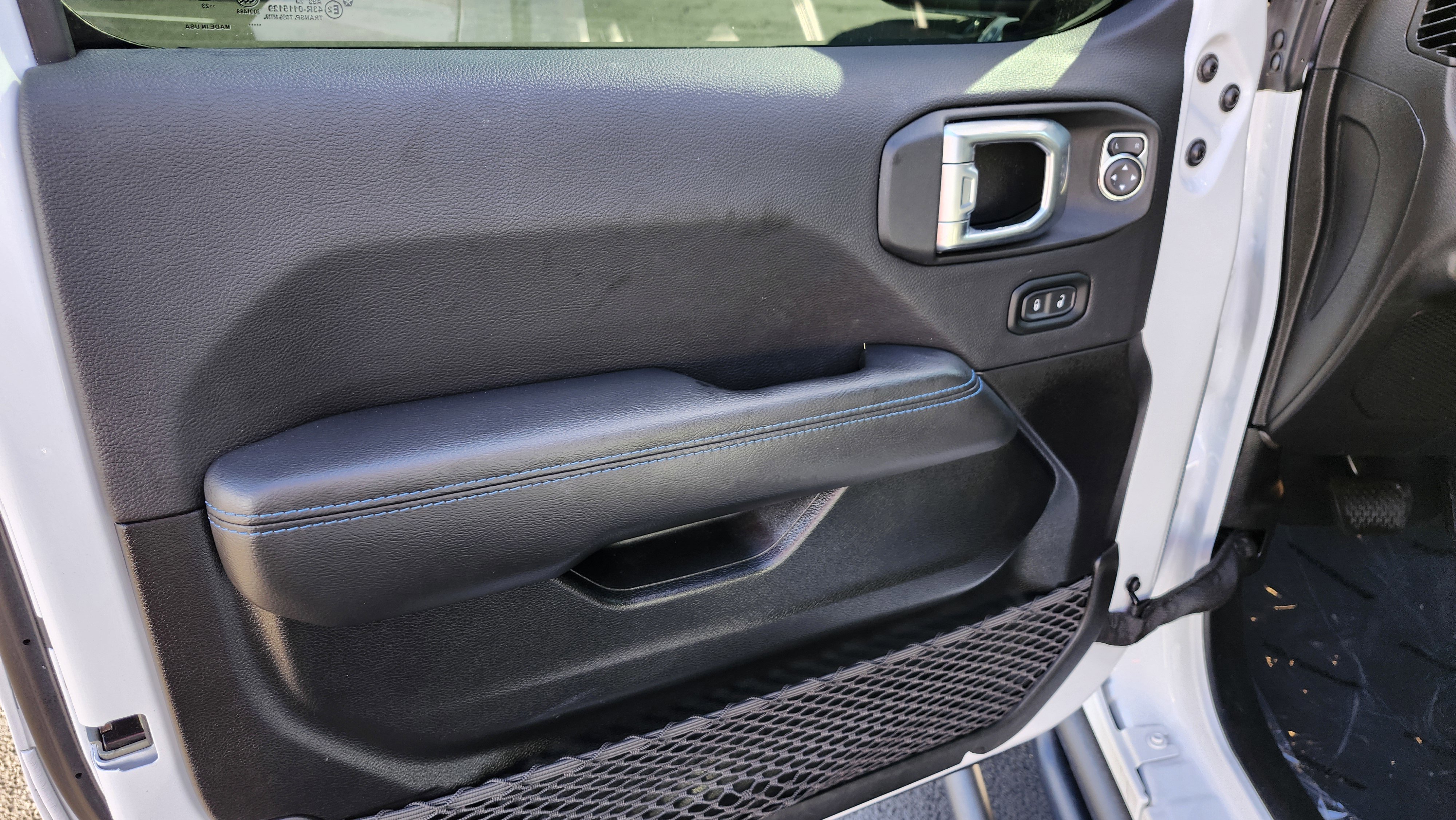 Used 2023 Jeep Wrangler Unlimited Rubicon 4xe w/ Cold Weather Group image 20