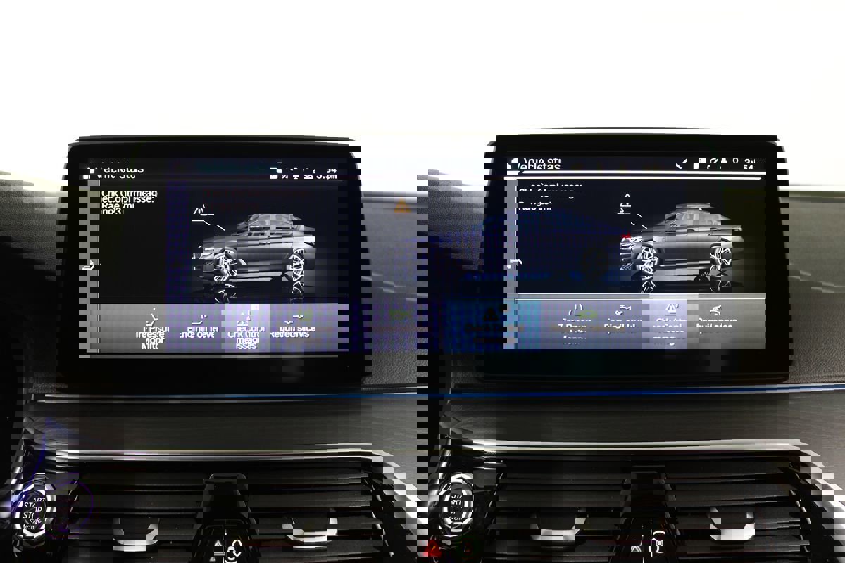 Used 2023 BMW 530e 530e w/ M Sport Package image 18