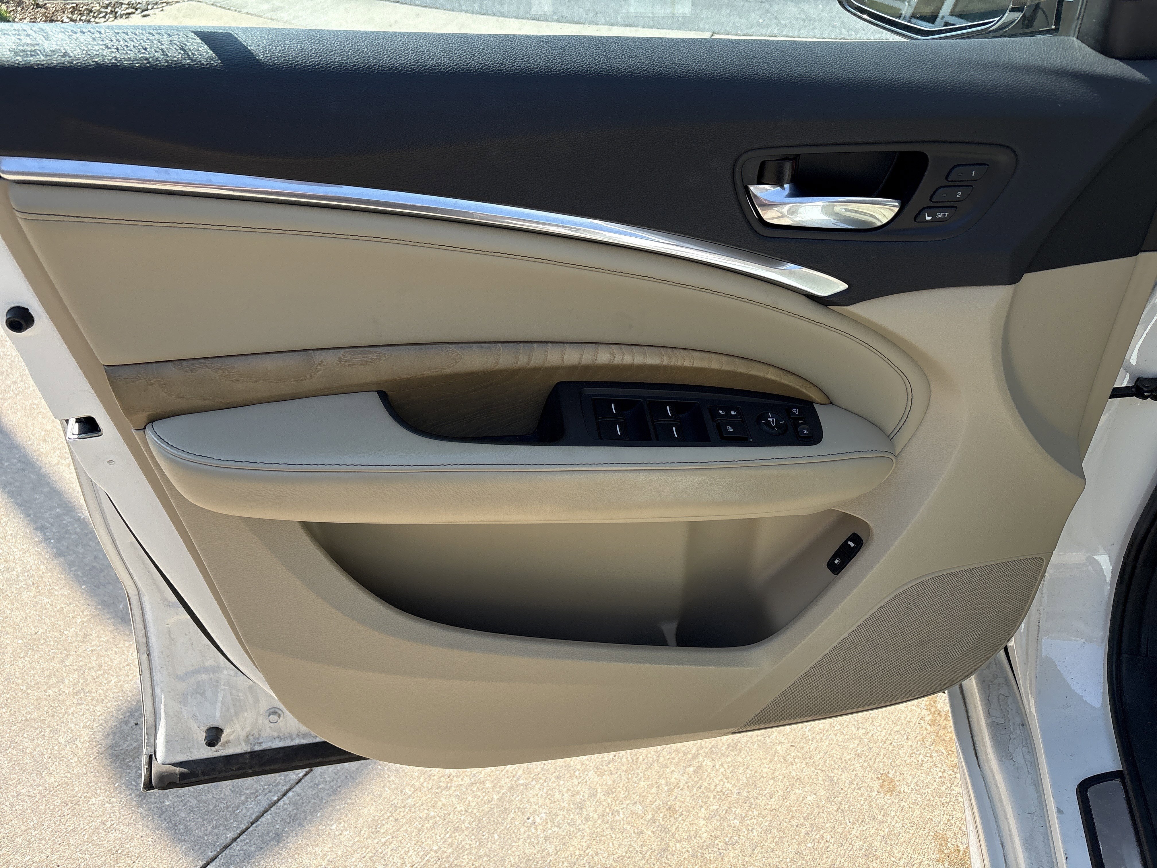 Used 2019 Acura MDX SH-AWD w/ Advance Package image 14