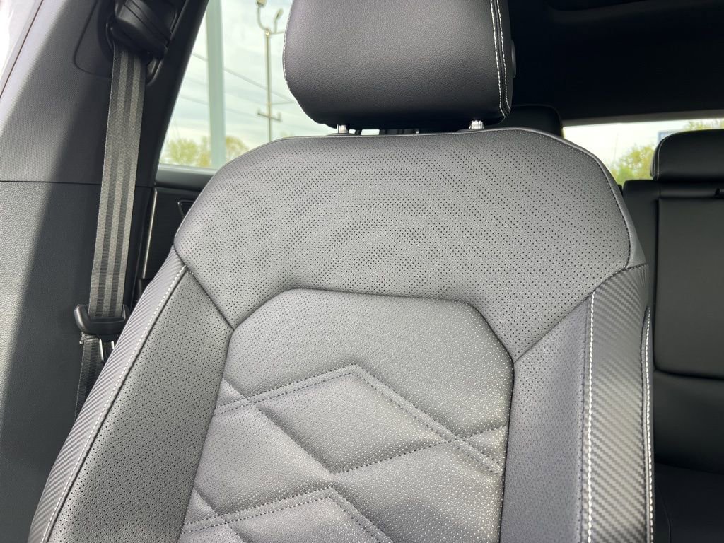 New 2026 Volkswagen Atlas Cross Sport SE image 21