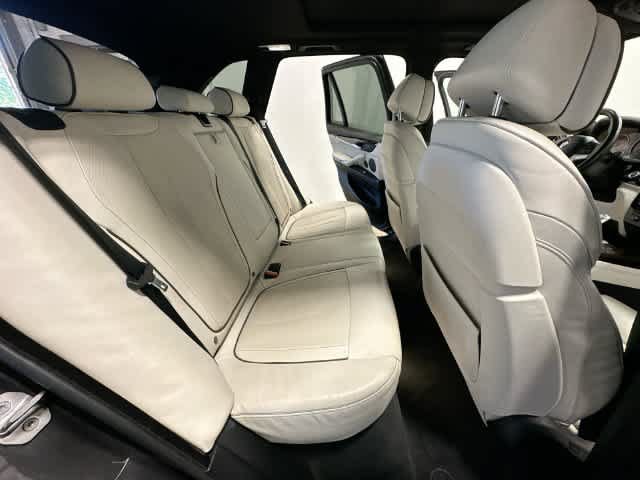 Used 2017 BMW X5 xDrive40e AWD/4WD image 25
