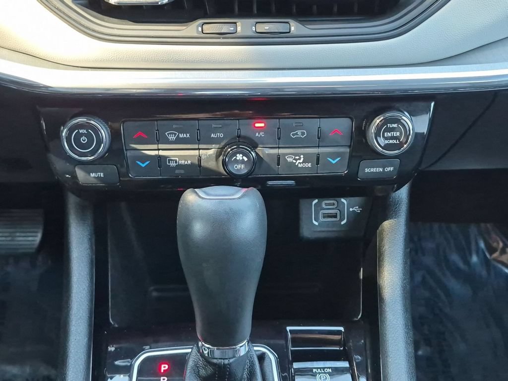 Used 2024 Jeep Compass Limited AWD/4WD image 25