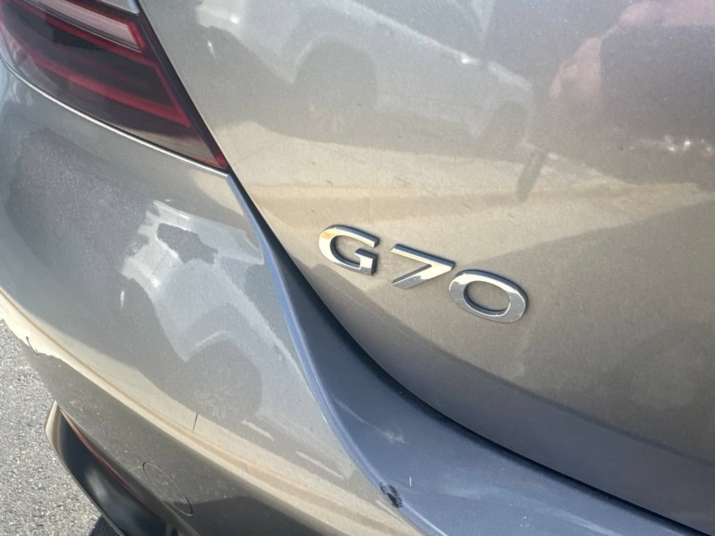 Used 2022 Genesis G70 3.3T RWD image 6