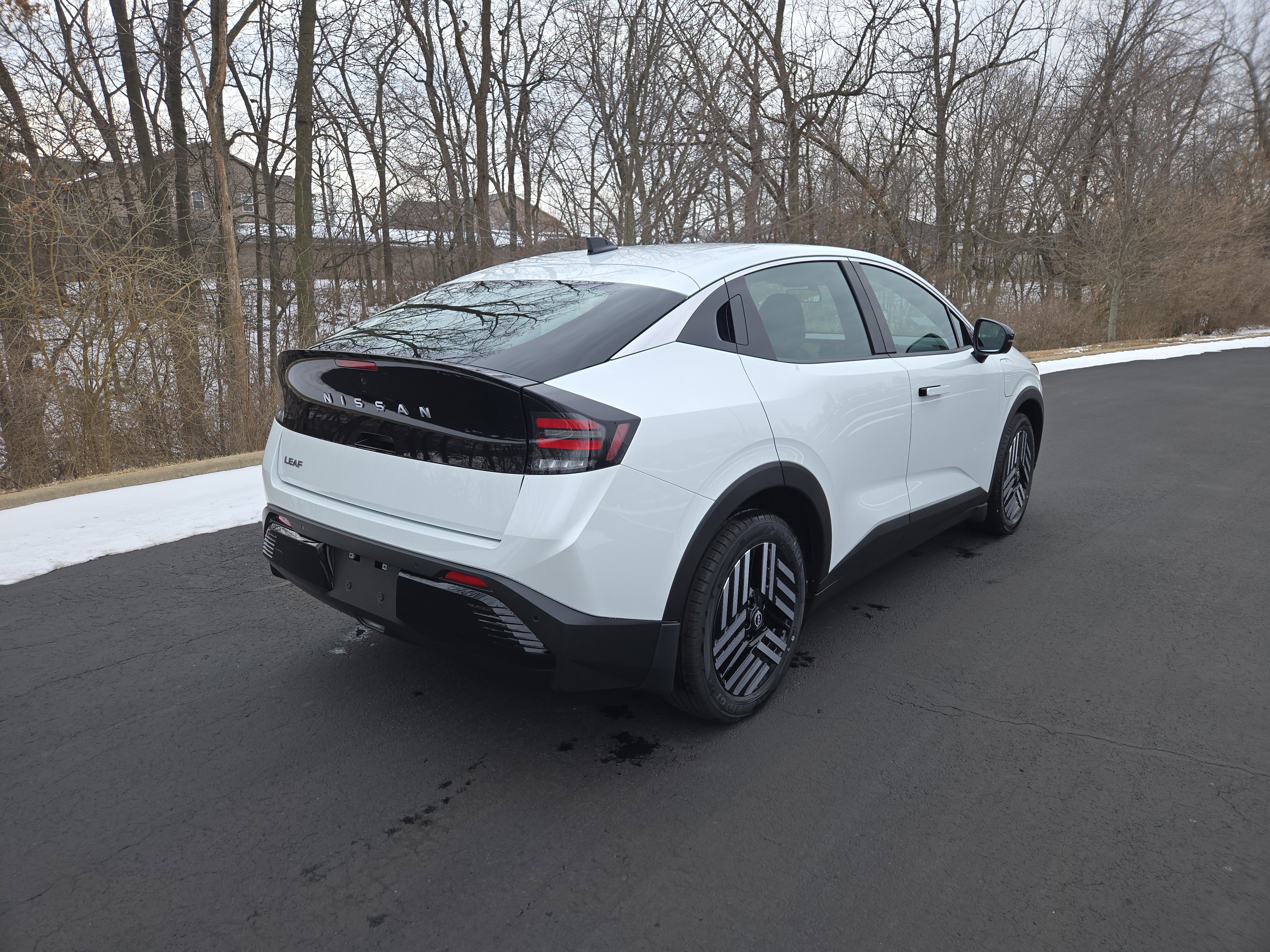 New 2026 Nissan Leaf SV+ w/ Floor Mat Package (SV+) image 3