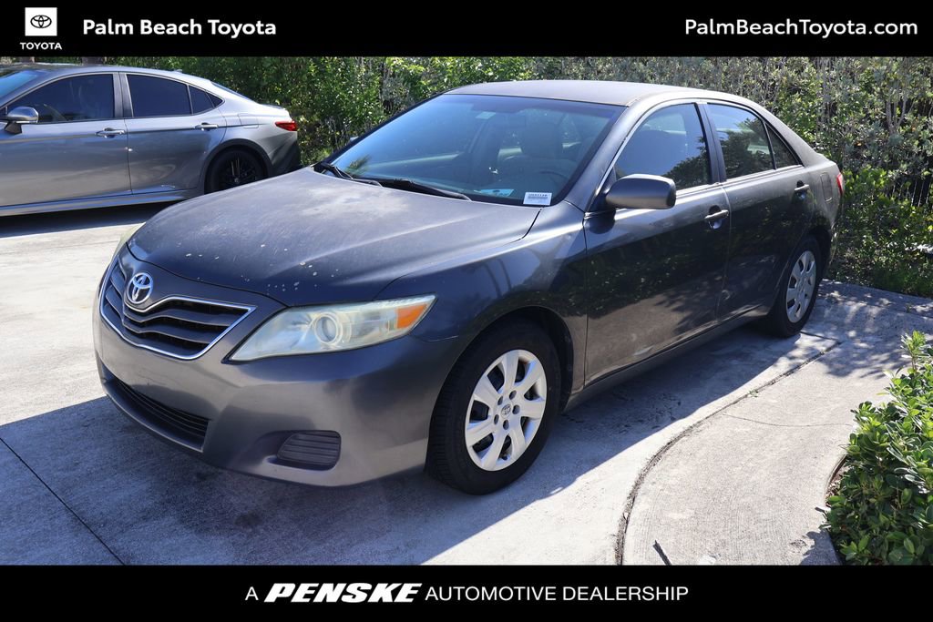 Used 2010 Toyota Camry LE FWD video 1