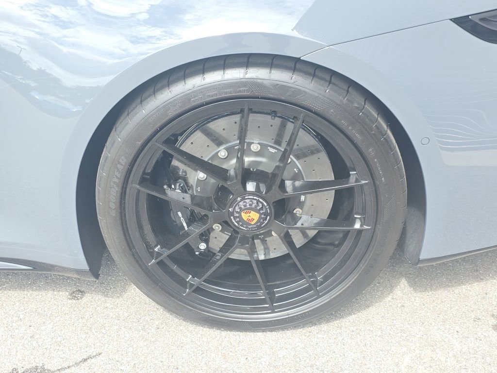 Certified 2025 Porsche 911 Carrera 4 GTS AWD/4WD image 11