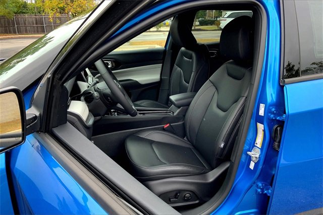 New 2026 Jeep Compass Limited image 9