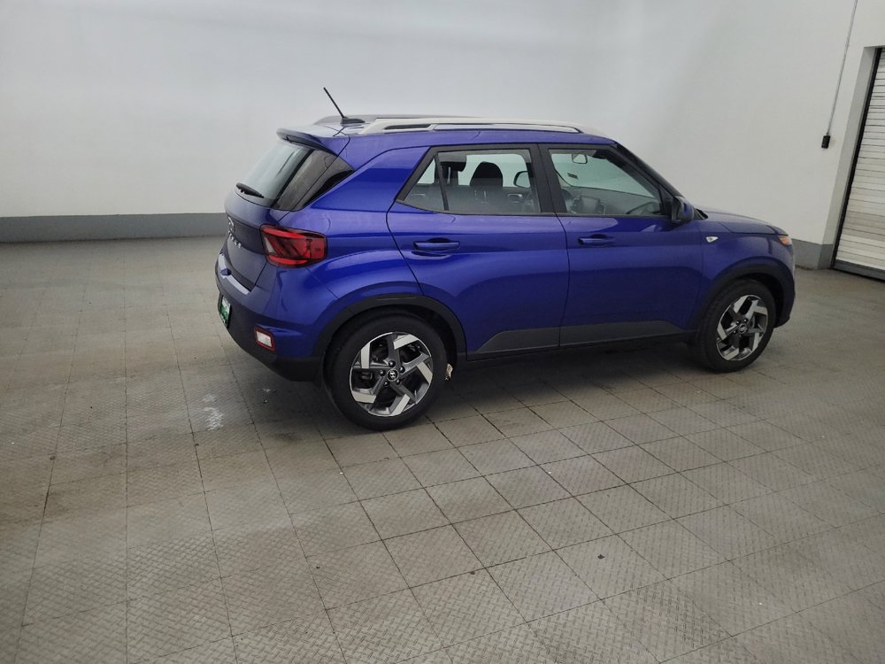 Used 2024 Hyundai Venue SEL FWD image 10