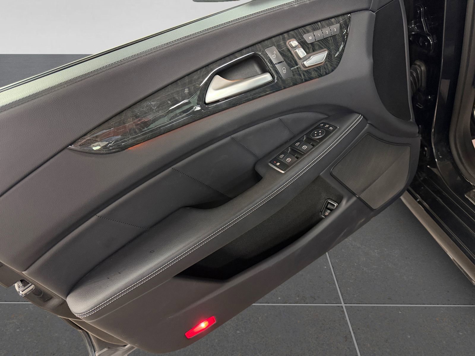 Used 2016 Mercedes-Benz CLS 400 4MATIC image 16