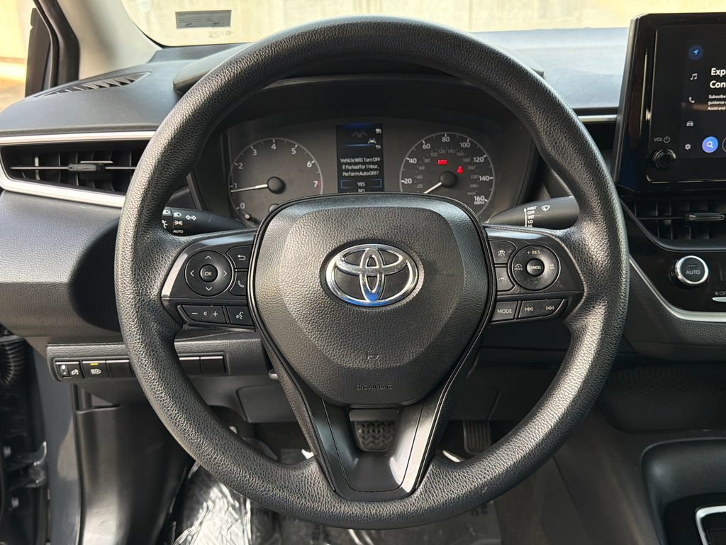 Used 2025 Toyota Corolla LE w/ Convenience Package FWD image 22