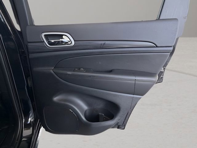 Used 2022 Jeep Grand Cherokee Laredo X RWD image 31
