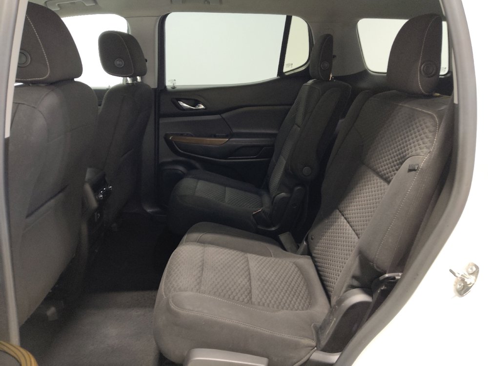 Used 2019 GMC Acadia SLE image 18