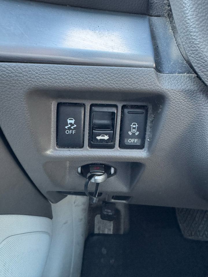 Used 2013 INFINITI G37 x w/ Premium Pkg image 9