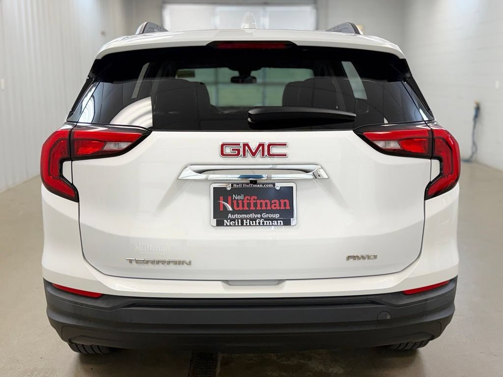 Used 2021 GMC Terrain SLE w/ Driver Convenience Package AWD/4WD image 5