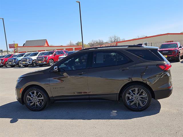 Used 2023 Chevrolet Equinox RS image 2