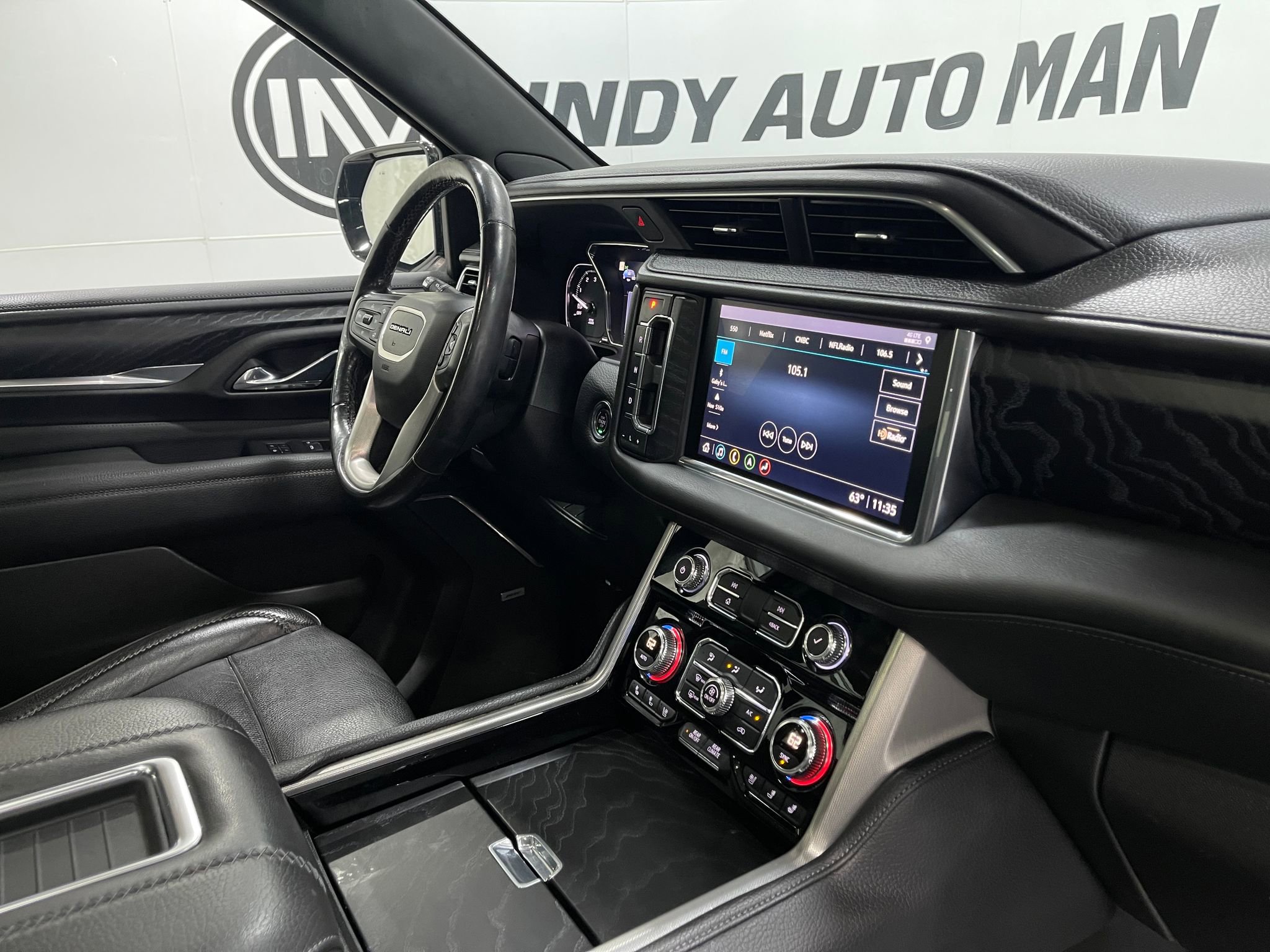 Used 2021 GMC Yukon Denali w/ Advanced Technology Package AWD/4WD image 20