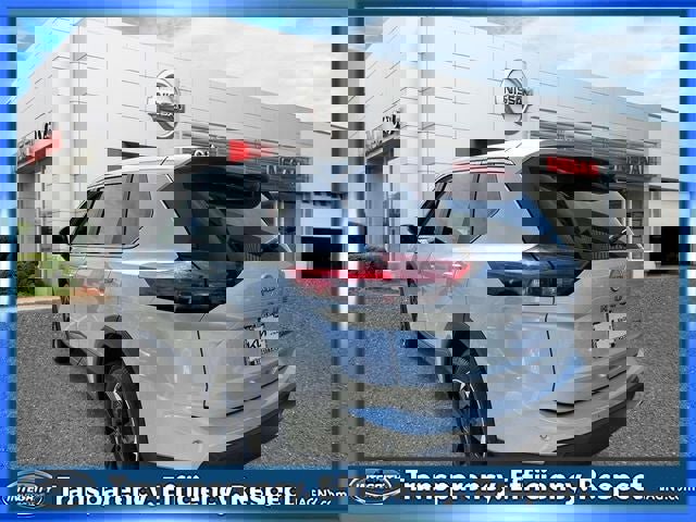 Certified 2024 Nissan Rogue SV AWD/4WD image 5