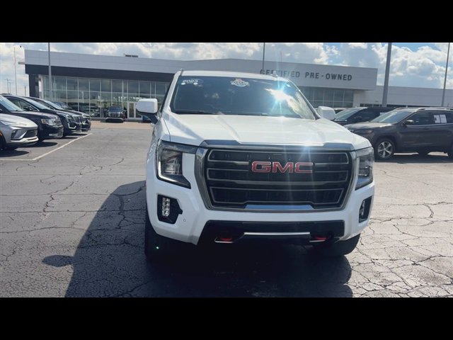 Certified 2023 GMC Yukon AT4 AWD/4WD image 3