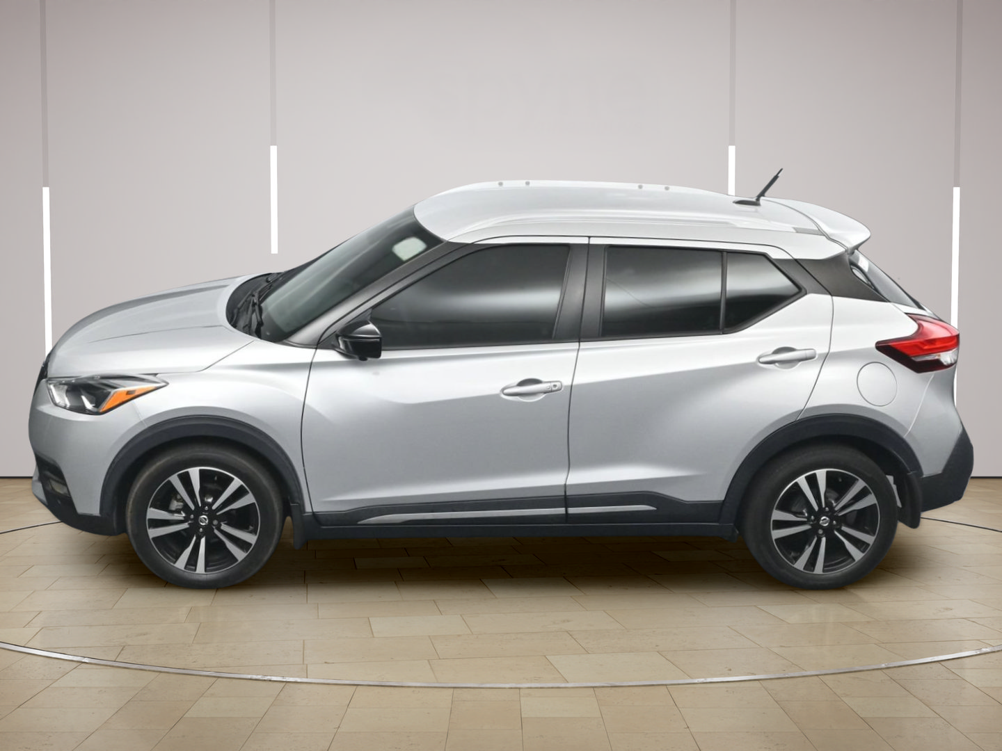 Certified 2020 Nissan Kicks SR w/ SR Premium Package FWD image 36