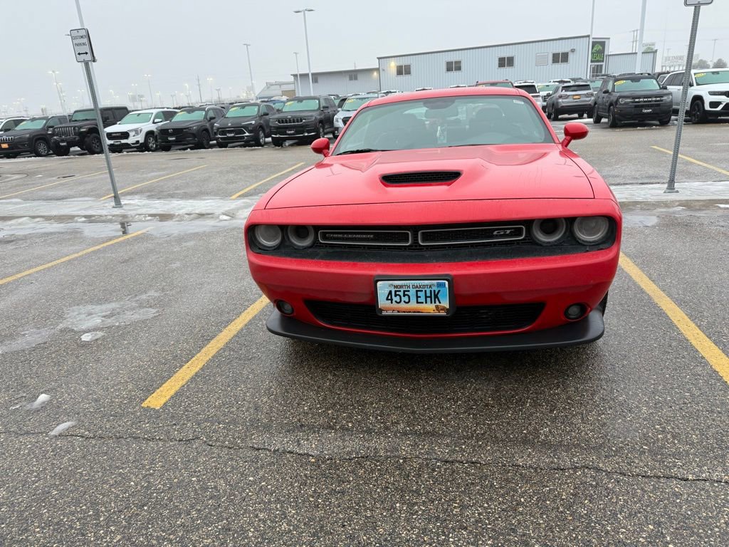 Used 2022 Dodge Challenger GT image 3