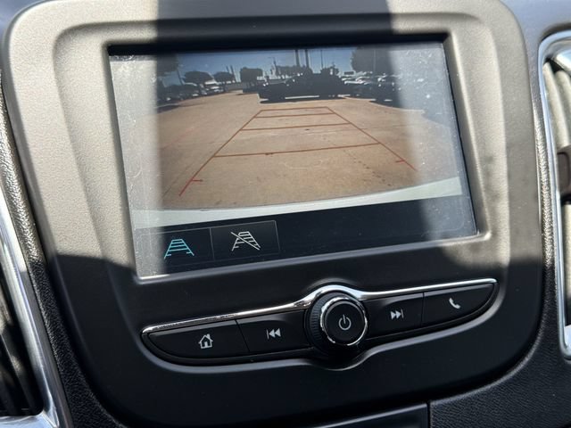 Used 2018 Chevrolet Malibu LT FWD image 17