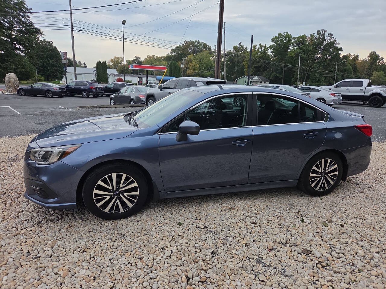 Used 2018 Subaru Legacy 2.5i Premium AWD/4WD image 3