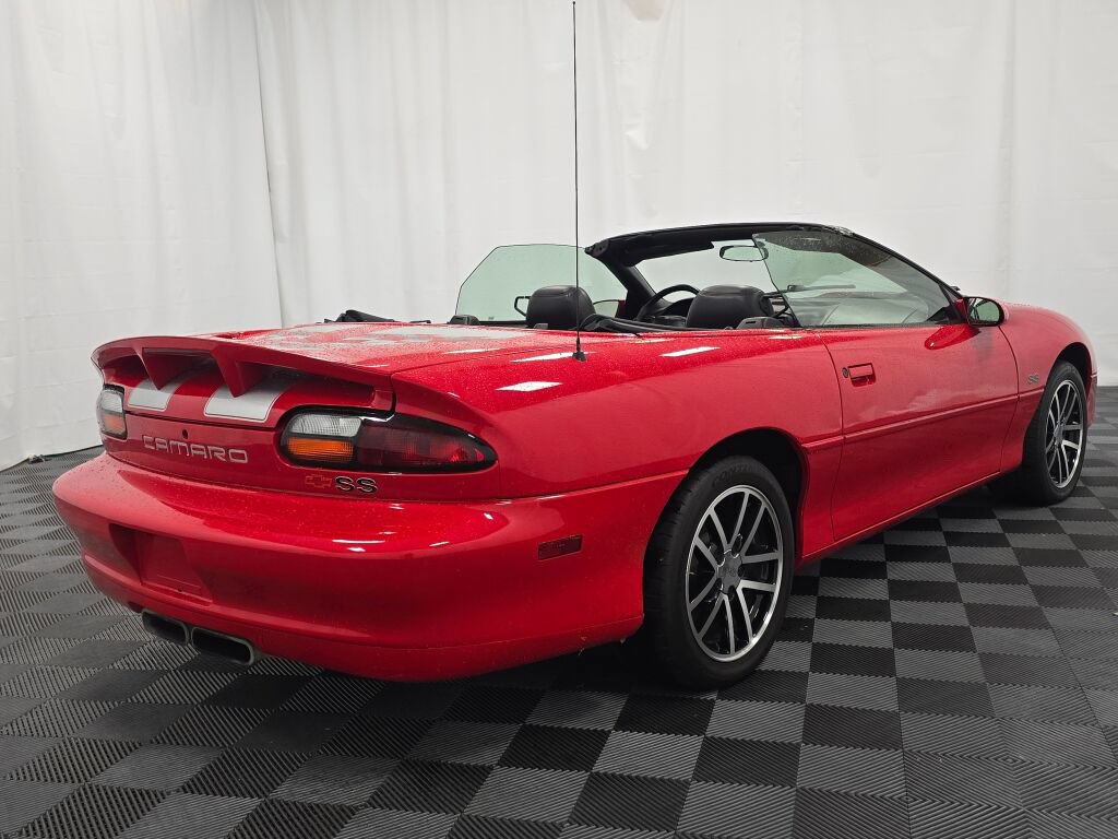 Used 2002 Chevrolet Camaro Z28 w/ SS Performance/Appearance Pkg RWD image 97